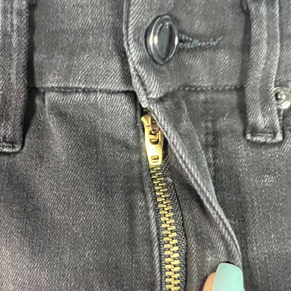 Good American Size 6 Black Distressed Raw Hem Good Waist Skinny Jeans - Picture 8 of 10